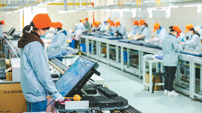 大屏低價(jià)時(shí)代 智能電視為何越來(lái)越便宜？